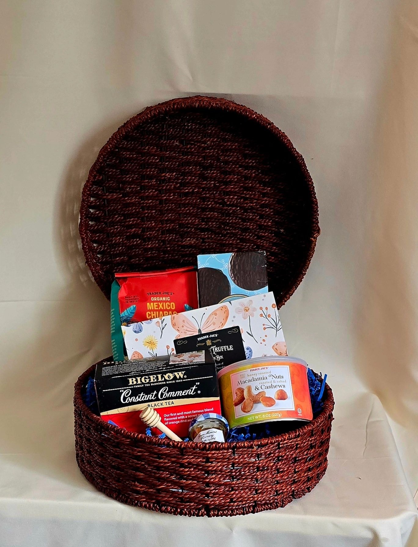 Signature Collection gift basket